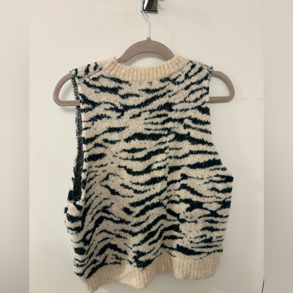 Knit vest zebra pattern (cream and dark green) - Picture 1 of 4